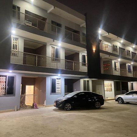 Magic City Apartments Kasoa Ngoại thất bức ảnh