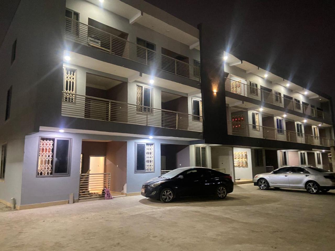 Magic City Apartments Kasoa Ngoại thất bức ảnh